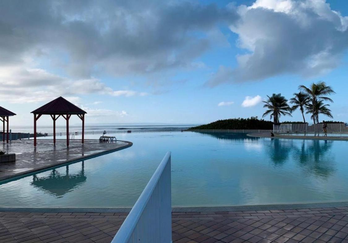 Chaleureux Studio 4 Personnes - Residence Anse Des Rochers - " Les Alizes Du Soir " Tout Equipe Et Citerne D'Eau Saint-Francois  Bagian luar foto